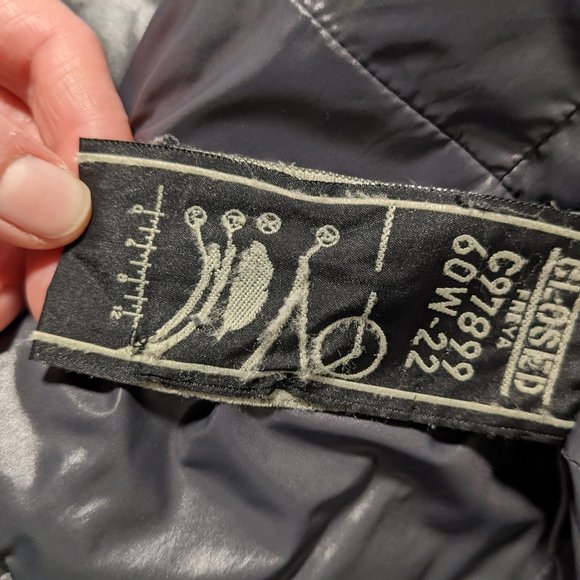 Closed Down Jacket - Picture 4 of 6